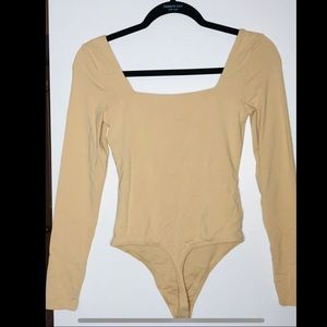 Babaton Contour longsleeve square neck bodysuit in warm sand